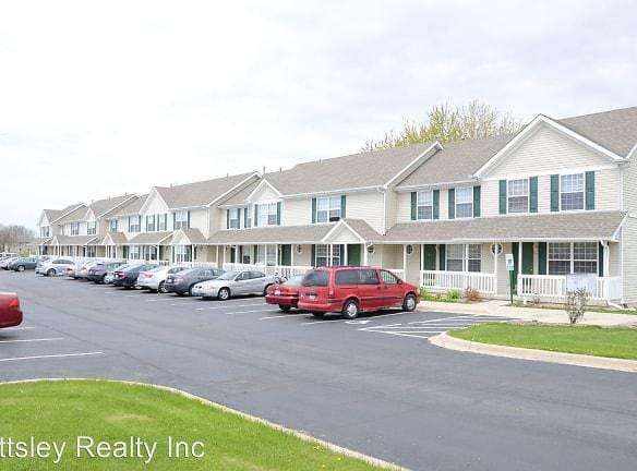 855 Regent Dr - Dekalb, IL 60115 - Home For Rent