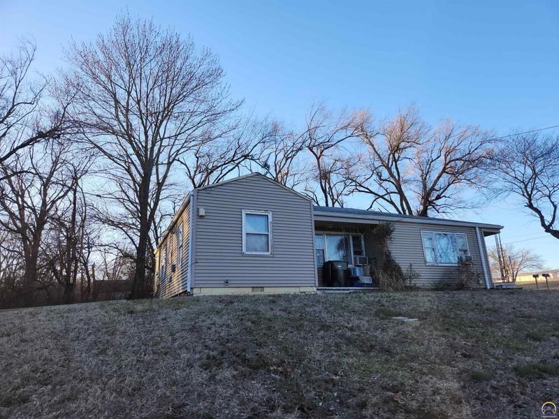1229 Southeast 21st Street, Topeka, KS 66605 for Sale