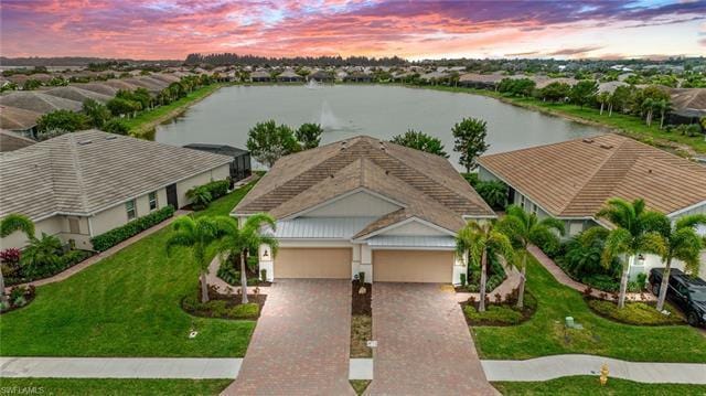 14606 Edgewater Cir, Naples, Fl 34114  MLS# 224003903 for Sale