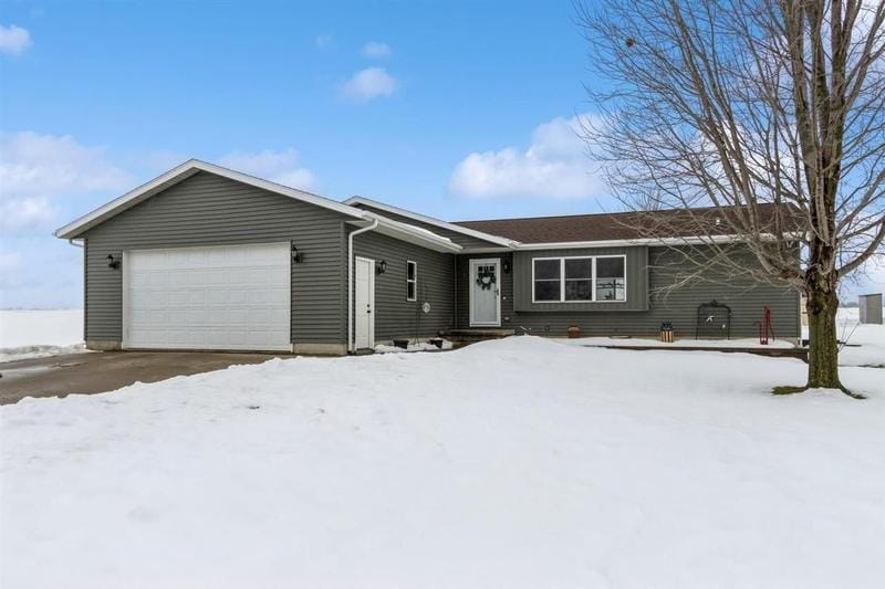 Marengo, Iowa County, IA House for sale Property ID: 418750035