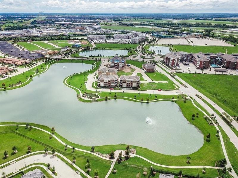130 Stadium Dr, Sugar Land, TX 77498 for Sale