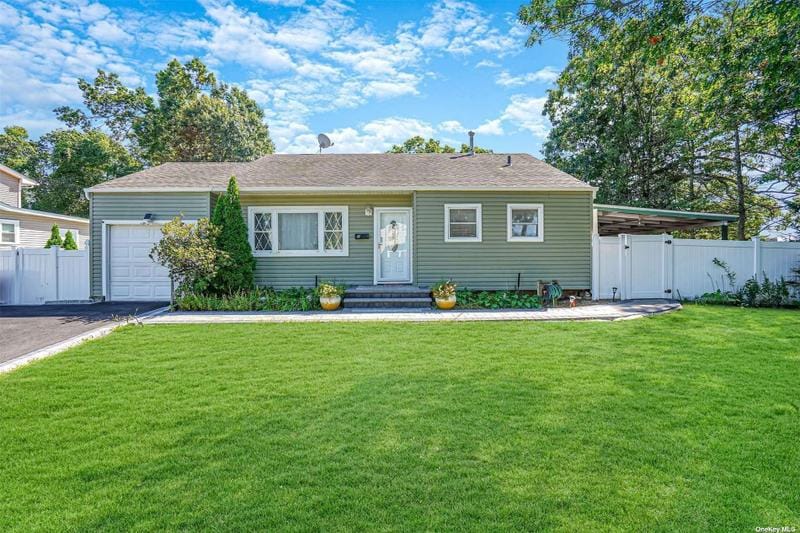 2 Foxwood Drive, Huntington Station, NY 11746 for Sale