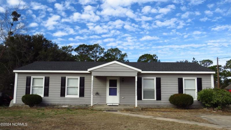 Hubert, Onslow County, NC House for sale Property ID: 418680828