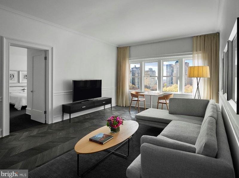 135 S 18th St #PLATINUM1BED+DEN, Philadelphia, PA 19103 - MLS PAPH2309708 for Rent