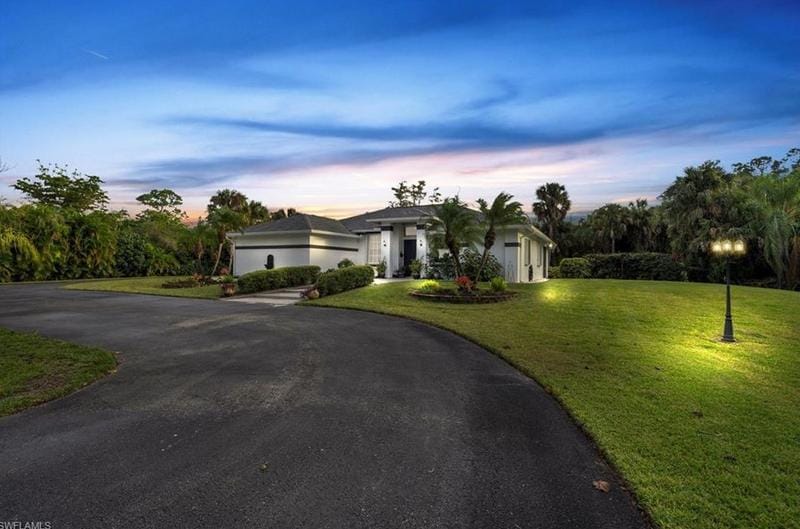520 16th Ave NW, Naples, FL 34120 - MLS 223084098 for Sale