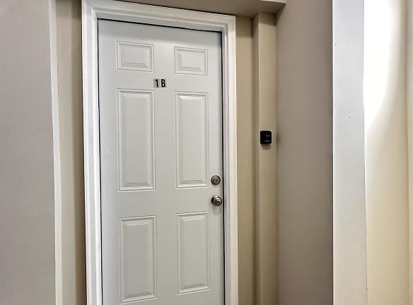 2238 N Fulton Ave unit 2 - Baltimore, MD 21217 - Home For Rent