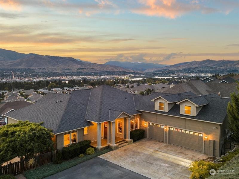 849 Briarwood Dr, East Wenatchee, WA 98802  MLS# 2166394 for Sale