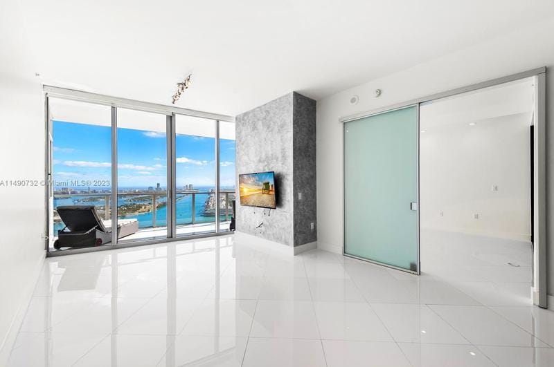 1100 Biscayne Blvd #4503, Miami, FL 33132 - MLS A11490732 for Rent