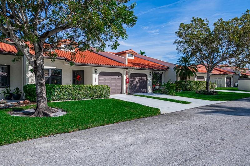 16 Bethesda Park Circle, Unit D16, Boynton Beach, FL 33435 for Sale