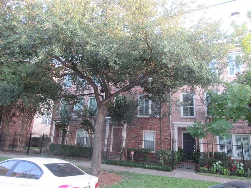 2905 Caroline St, Houston, TX 77004 for Rent
