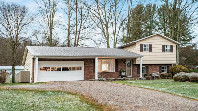 7985 BLACKRUN RD, Nashport, OH 43830 Single Family Residence For Sale  MLS# 223040320 for Rent