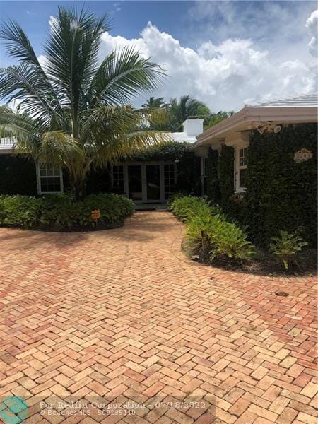 2203 Bay Dr, Pompano Beach, FL 33062  MLS# F10340124 for Sale