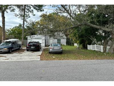 Maiden Ln for Sale