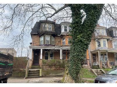 Haws Ave for Sale
