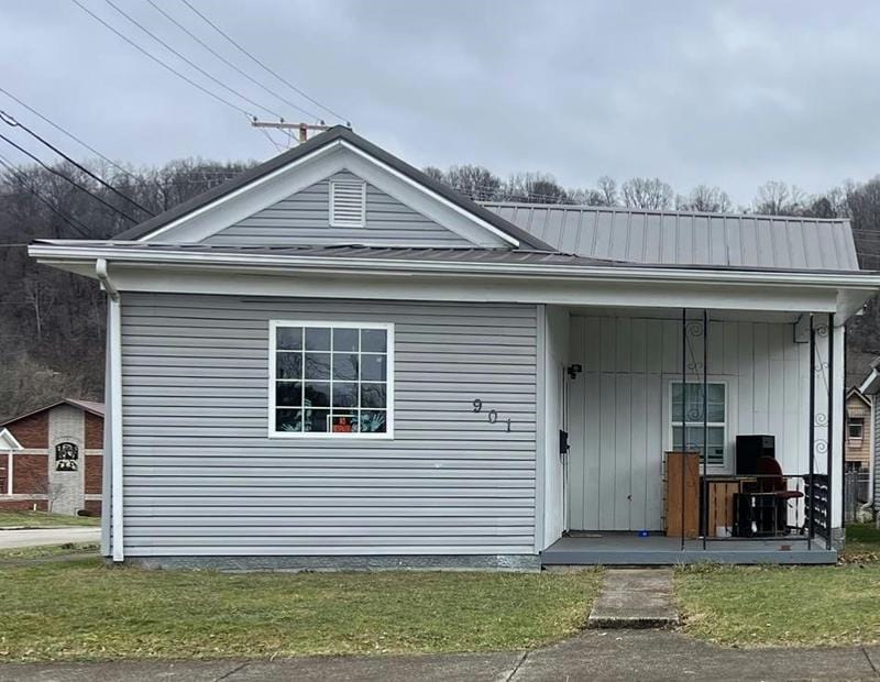 901 S 7TH ST, Ironton, OH 45638 Single Family Residence For Sale  MLS# 178016
