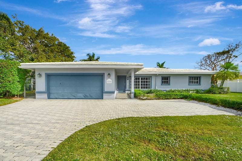 7512 Edgewater Cir, Lake Clarke Shores, FL 33406 - MLS RX-10949936 for Sale