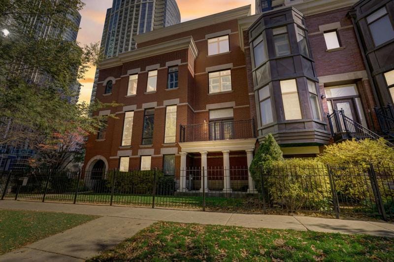 1309 S INDIANA AVE, Chicago, IL 60605 Single Family Residence For Sale  MLS# 11976835