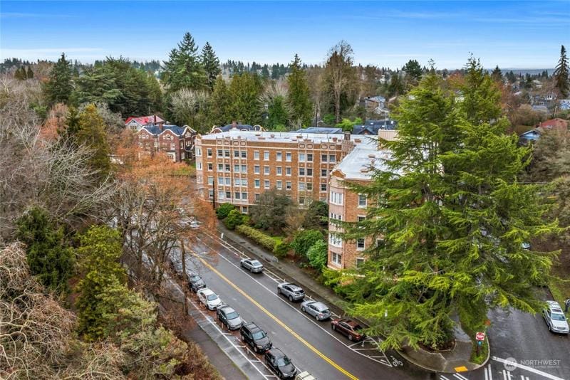 5810 COWEN PL NE APT 204, Seattle, WA 98105 Condo/Townhouse For Sale  MLS# 2190562