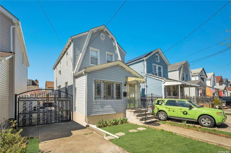 th Street for Sale