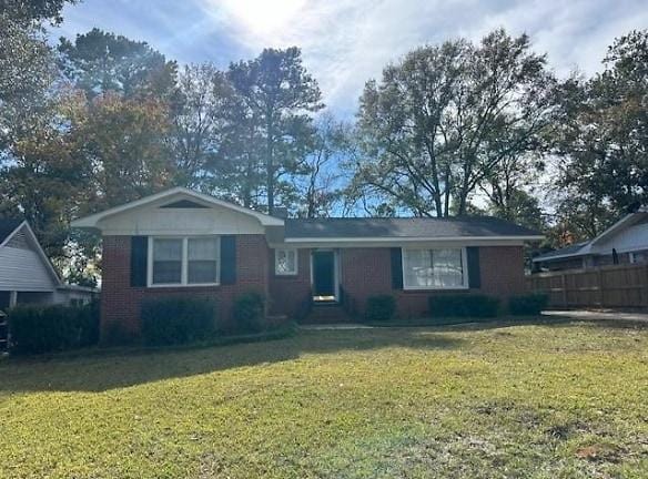 2763 Kreitner St - Mobile, AL 36606 - Home For Rent