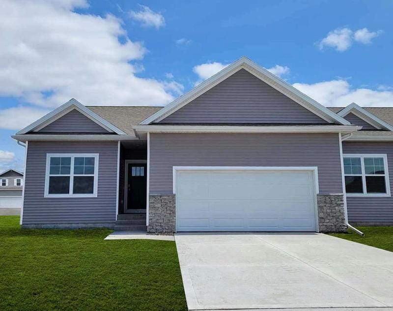 607 THOMAS STREET, Tiffin, IA 52340 Single Family Residence For Sale  MLS# 202306298