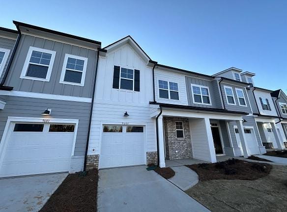 9605 Munsing Dr - Charlotte, NC 28269 - Home For Rent