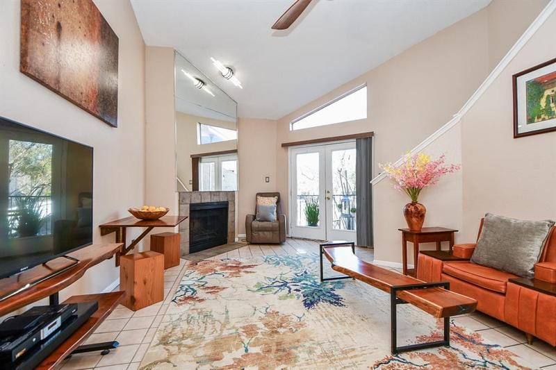 10855 Meadowglen Lane #727, Houston, TX 77042 for Sale