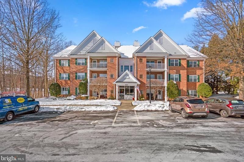 401 Plumbridge Ct #304, Lutherville Timonium, MD 21093 - MLS MDBC2087014 for Sale