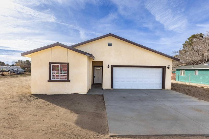 40205 178th Street East, Lake Los Angeles, CA 93591 for Sale