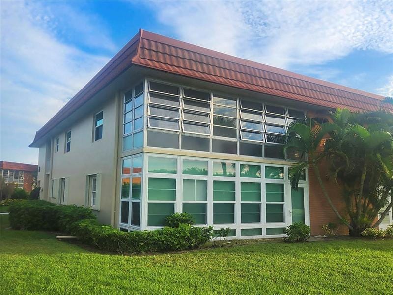 70 ROYAL OAK CT APT 201, Vero Beach, FL 32962 Condo/Townhouse For Sale  MLS# 273338