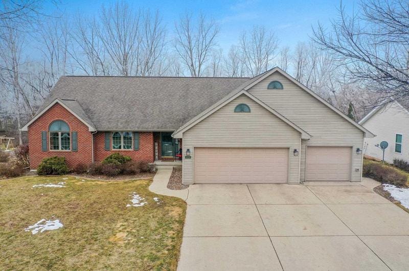 1601 Redstone Trail, Green Bay, WI 54313 - MLS 50286663 for Sale