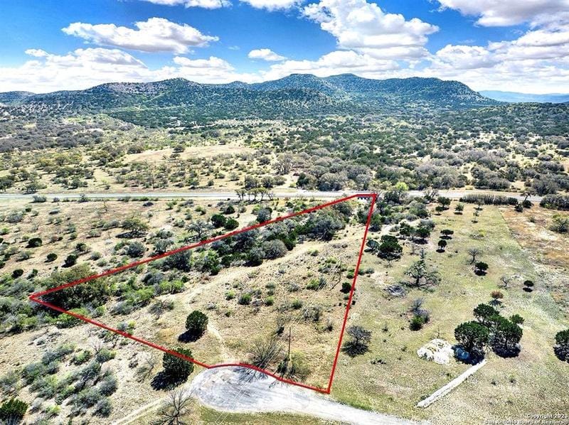316 Robin Rd, Camp Wood, TX 78833 for Sale