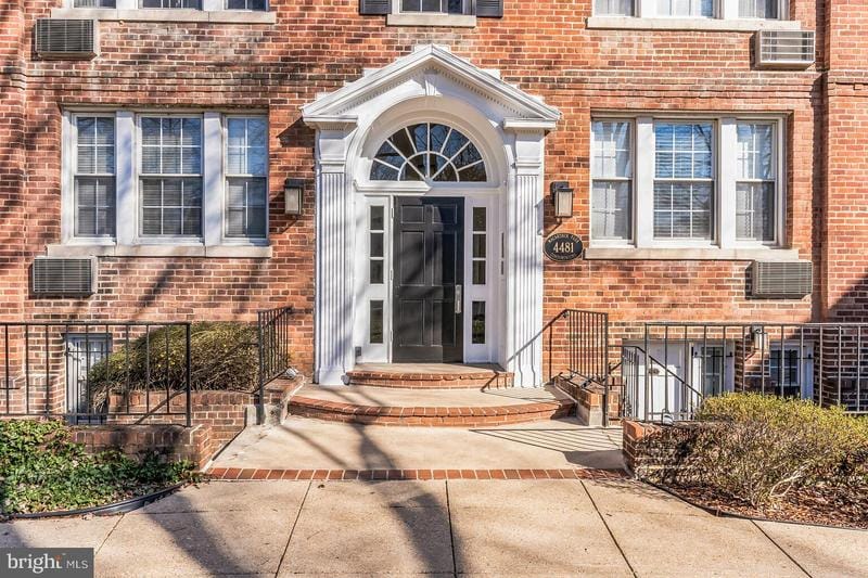 4481 Mac Arthur Boulevard Northwest, Unit 101, Washington, DC 20007 for Rent