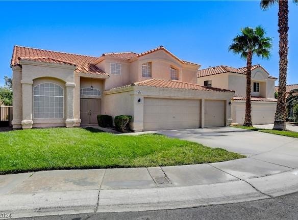 2704 Grafton Ct - Las Vegas, NV 89117 - Home For Rent