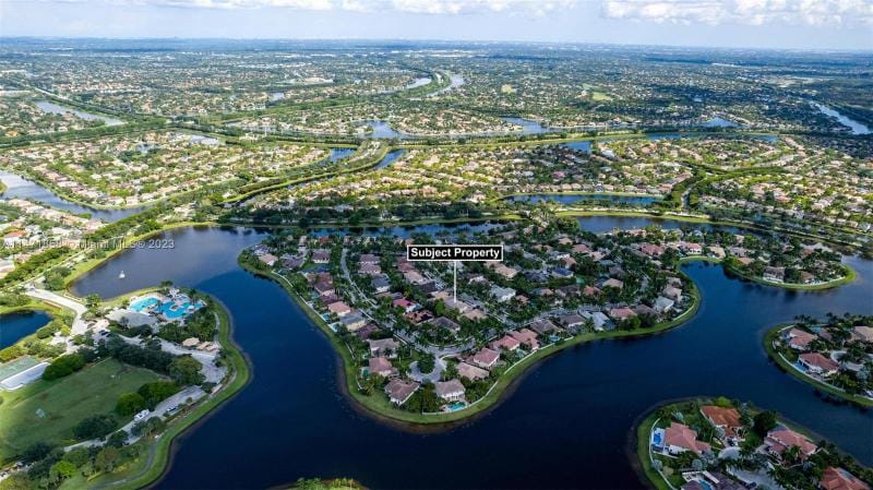 904 Stillwater Court, Weston, FL 33327 for Sale