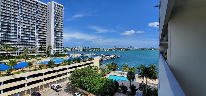 7545 E Treasure Dr #7C, North Bay Village, FL 33141 - MLS A11512197 for Sale