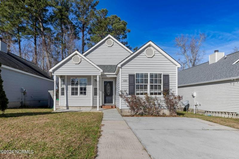 120 MULBERRY LN, Jacksonville, NC 28546 Single Family Residence For Sale  MLS# 100420737