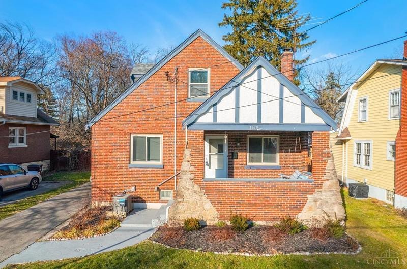 1610 W Belmar Pl, Cincinnati, OH 45224 - MLS 1793750 for Sale