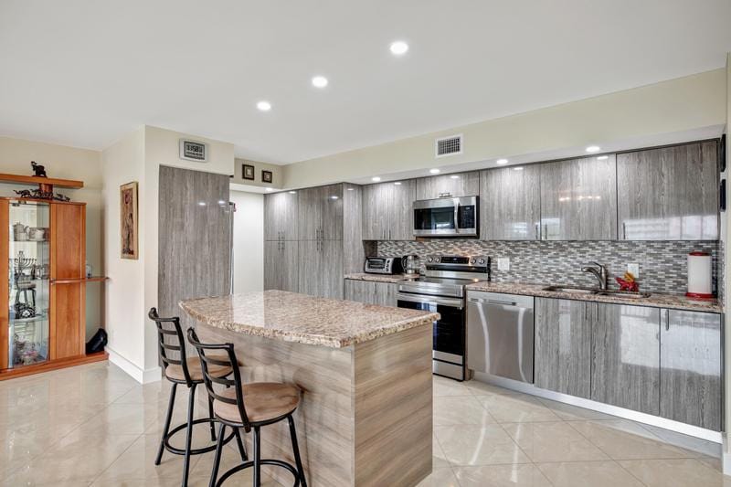 1301 Northeast 7th Street, Unit 318, Hallandale Beach, FL 33009 for Sale