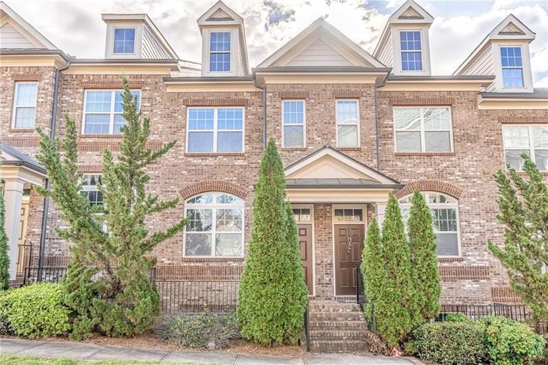 7335 Highland Bluff, Atlanta, GA 30328 for Sale