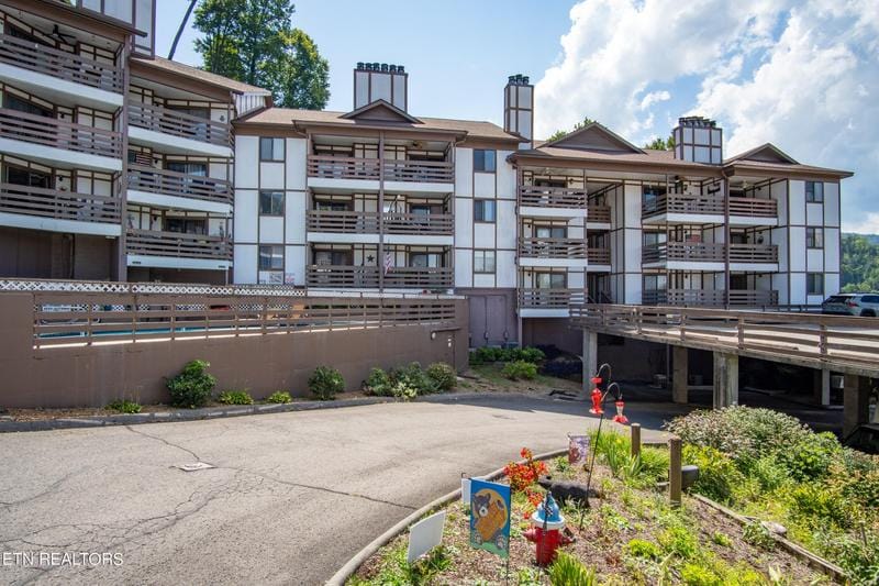 616 Turkey Nest Rd Apt 113, Gatlinburg, TN 37738  MLS# 1238977 for Sale