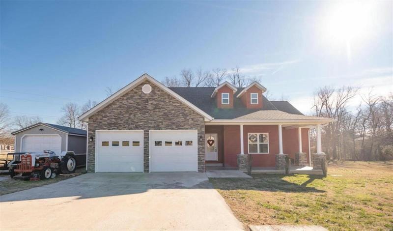 122 SHAUNDI LN, Poplar Bluff, MO 63901 Single Family Residence For Sale  MLS# 24007715