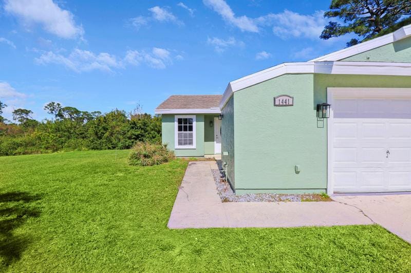 1441 SE Larkwood Cir, Port Saint Lucie, FL 34952 - MLS RX-10956252 for Sale