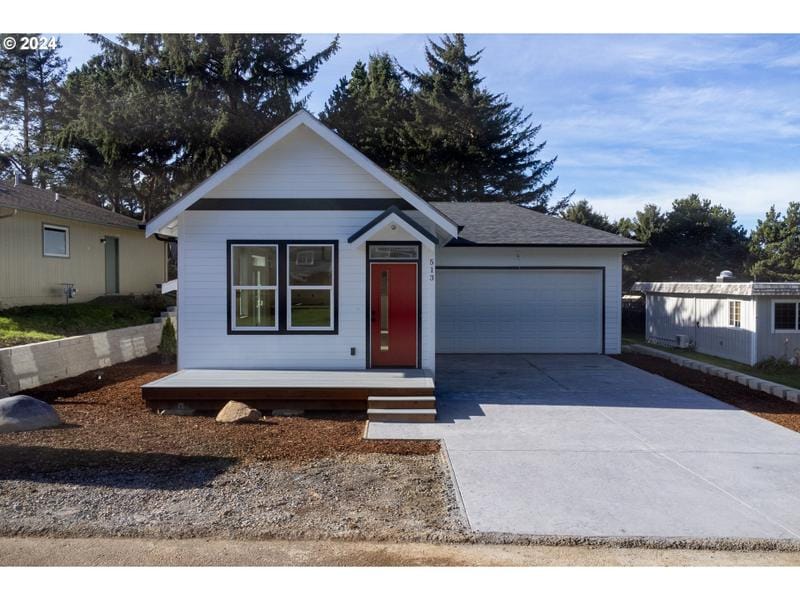 513 Southeast Jetty Avenue, Lincoln City, OR 97367 for Sale