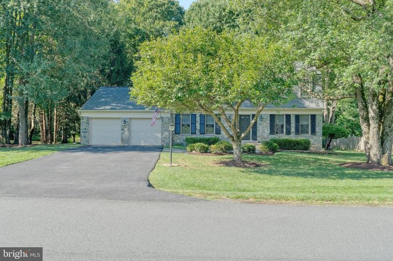 11909 Fallen Holly Court, Great Falls, VA 22066 for Sale