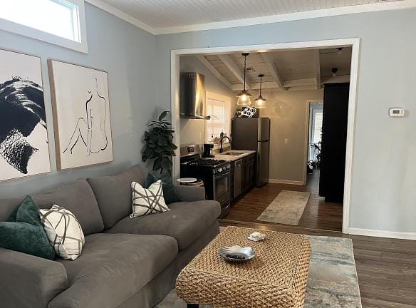 135 Bogard St - Charleston, SC 29403 - Home For Rent