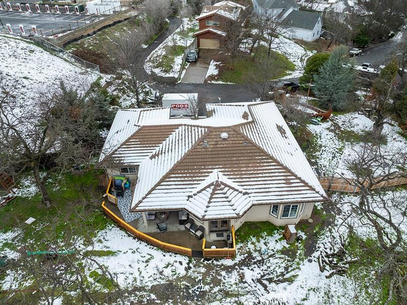 690 Spring Creek Drive, Ashland OR 97520 for Sale
