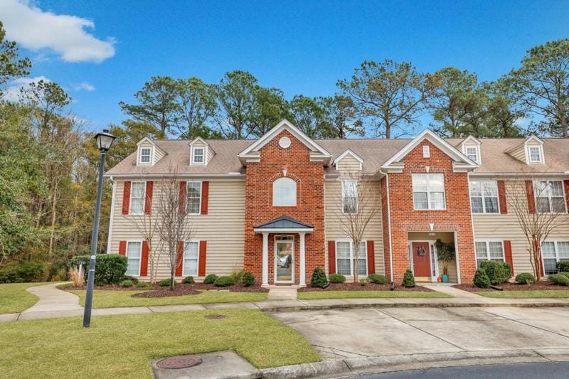 1545 OXBOROUGH CIR, Mount Pleasant, SC 29466 Single Family Residence For Sale  MLS# 24001319