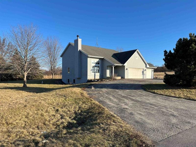 4777 Raymond Dr, Belvidere, IL 61008  MLS# 202400483 for Sale