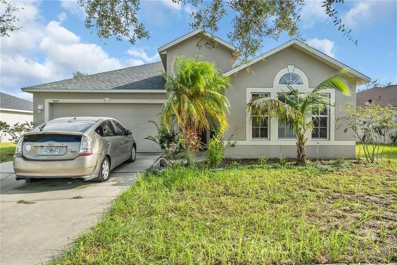 5669 Sycamore Canyon Drive, Kissimmee, FL 34758 for Sale